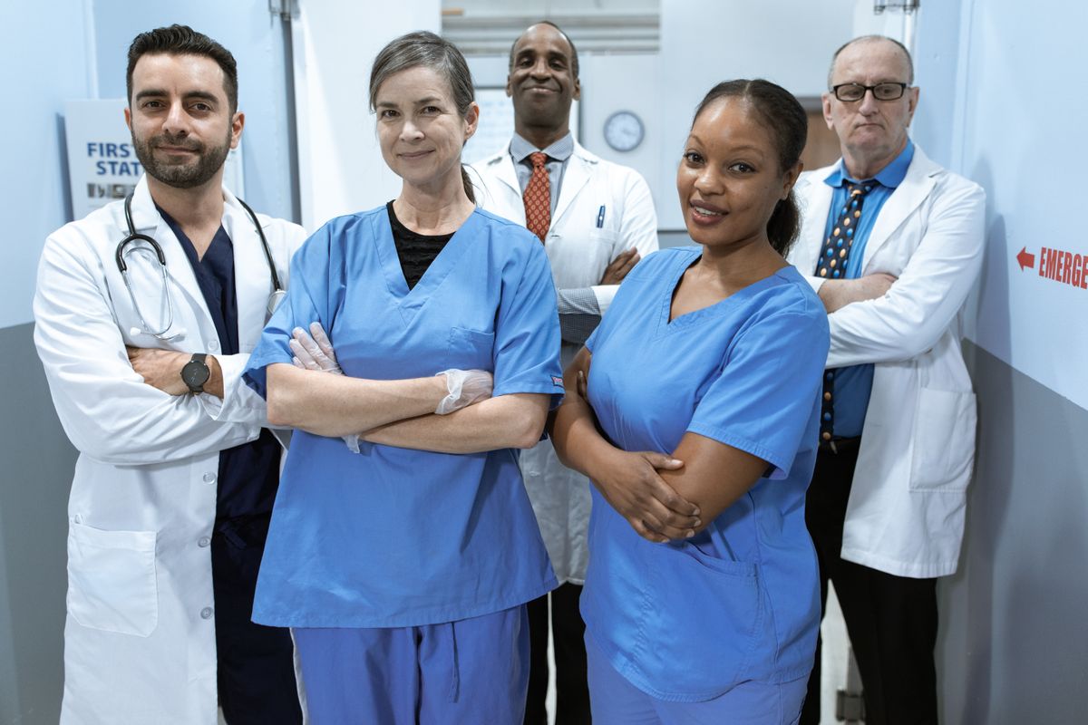 Equipo de profesionales de salud